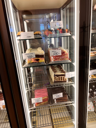 Mayer Cake Cukrászda - Ercsi