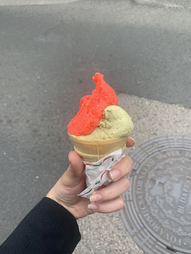 Opinii despre Artigiana Gelati în Budapest - Vendéglátás