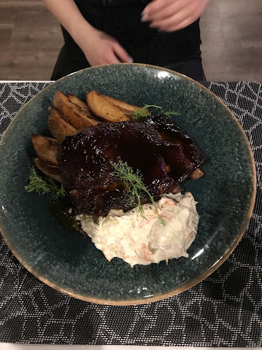 Mende, Szent István Park 1, 2235