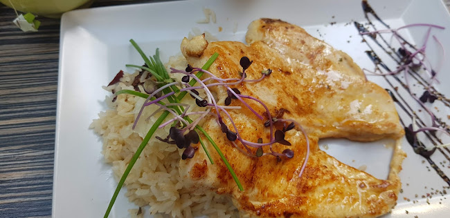 Comentarii opinii despre Ring Café Étterem és Burger Bar