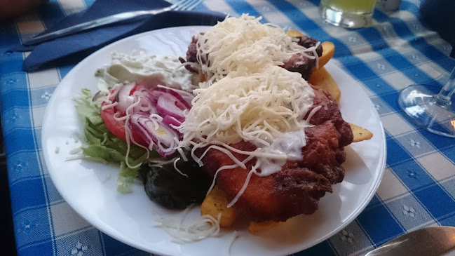 Opinii despre Pyrgos Taverna în Budaörs - Vendéglátás