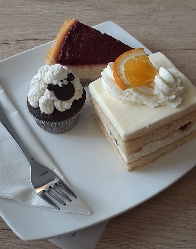 Opinii despre Cukker Művek Kávéház în Nagykanizsa - Vendéglátás