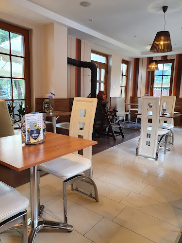 Fényesliget Kávézó