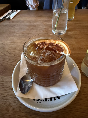 Opinii despre MITZI – Kávé, Konyha, Bár în Budapest - Vendéglátás