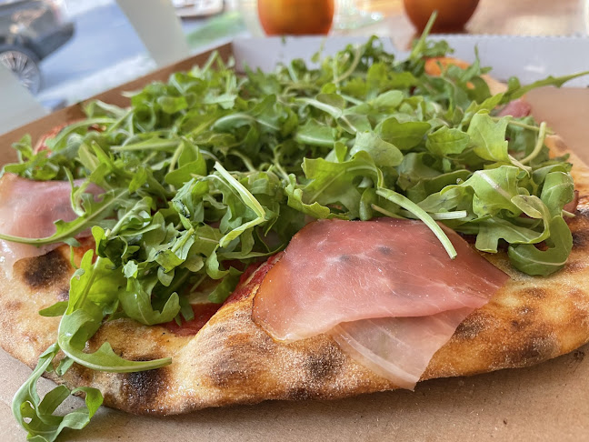 Opinii despre Utópia pékség és kávézó(pizzázó) în Pécs - Vendéglátás