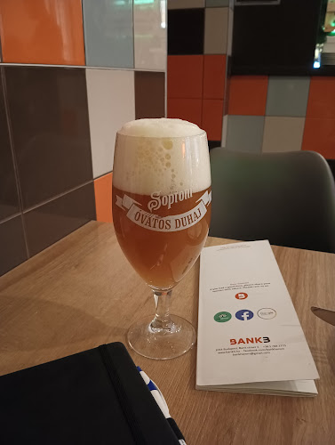 Comentarii opinii despre Bank3 Palacsinta Bár