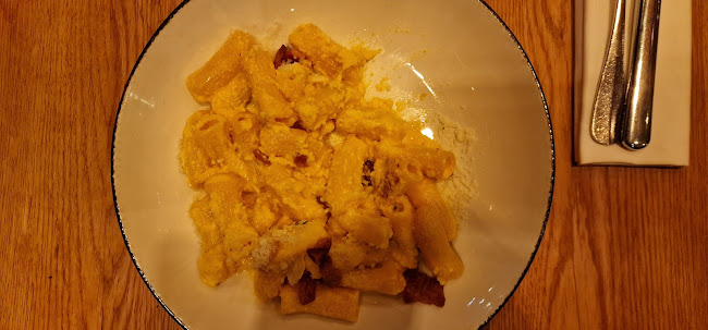 Budapest, Október 6. u. 8, 1051