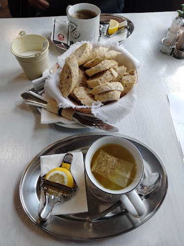 Comentarii opinii despre Jó Reggelt Reggeliző és Bisztró