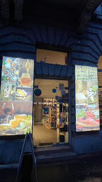 Gentlemen Premium Drink Shop