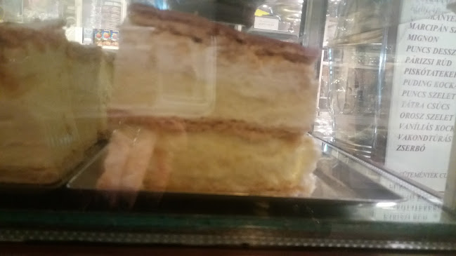 Comentarii opinii despre Benedettó Fagylaltozó, Kávézó