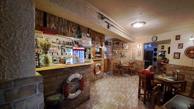 Gárdony, Balatoni út 64, 2484