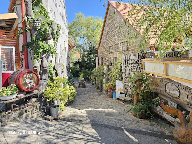 Régi Idők Udvara Skanzen és Étterem - Tihany