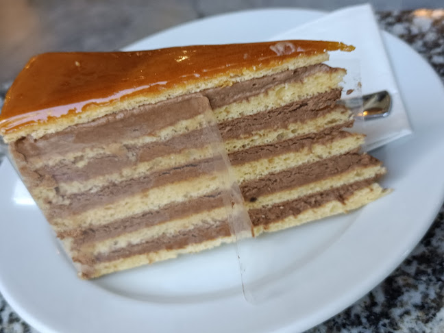 Opinii despre Korona Kávéház în Budapest - Vendéglátás