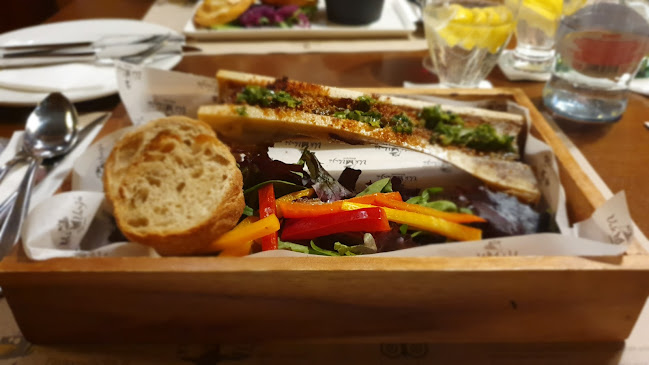 Opinii despre VakVarjú Étterem Pest în Budapest - Vendéglátás