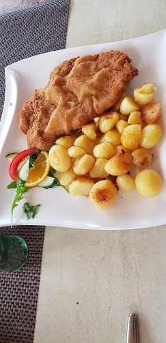 Comentarii opinii despre Gulyás udvar Étterem