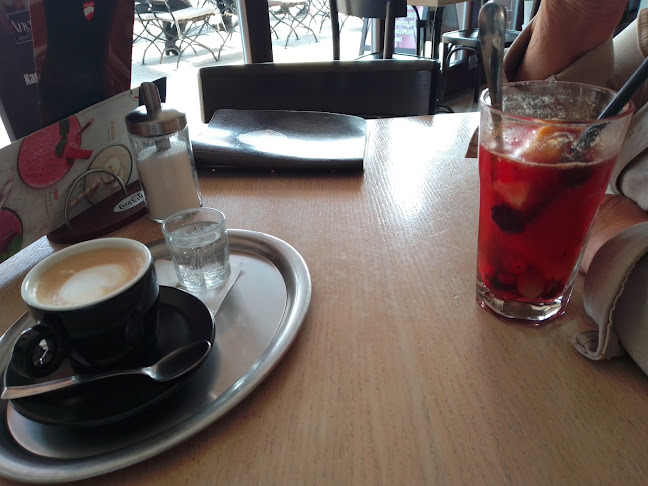 Opinii despre Kis Édes Cukrászda és Kávéház în Szentgotthárd - Vendéglátás