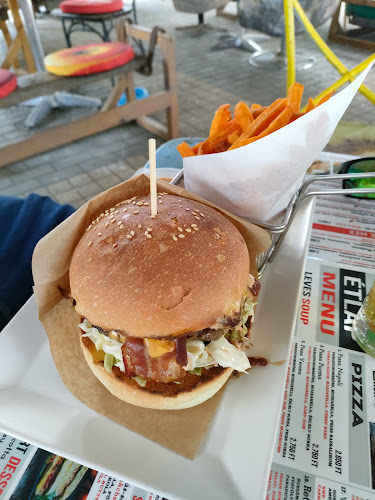 Azték Kávézó - Vendéglátás