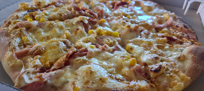 Opinii despre Vitèz pizzéria în Tabajd - Vendéglátás