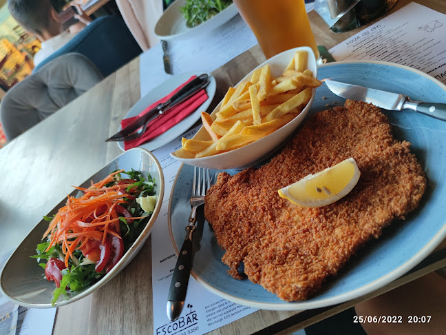 EscoBar & Cafe
