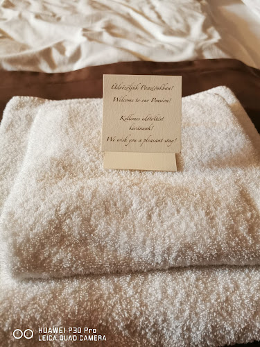 Dóra Kávézó és Cukrászda - Bócsa