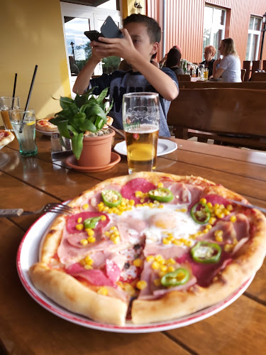 Dunasziget, Zátony tér 2, 9226