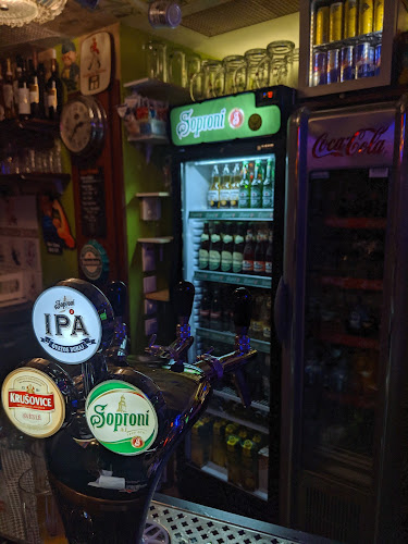 Muter Cafe & Beer (Muter Pub Gozsdu) - Vendéglátás