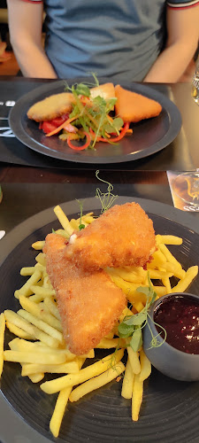 Opinii despre MANÍR PUB în Székesfehérvár - Vendéglátás