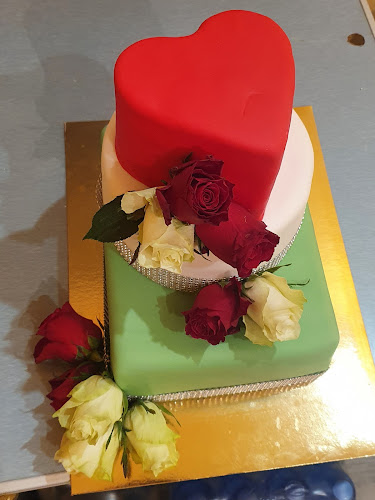 Comentarii opinii despre Tortásnéni