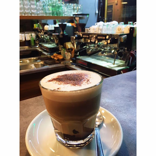 Comentarii opinii despre Kisülés Kávéműhely