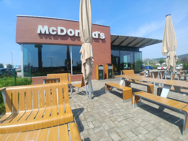 Opinii despre McCafé în Budaörs - Vendéglátás