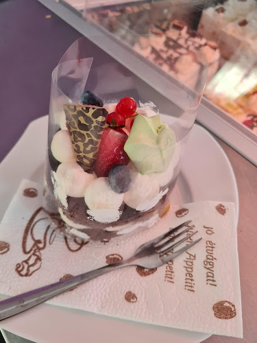 Opinii despre Cake Land în Pereszteg - Vendéglátás