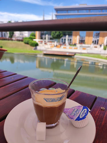 Opinii despre Peron Presszó în Békéscsaba - Vendéglátás