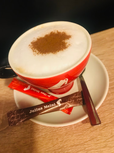 Lipóti Pékség és kávézó Király u. 59. Bakery & cafe - Budapest