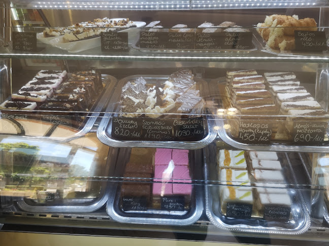 Szarvas, Kossuth Lajos tér 3/1, 5540