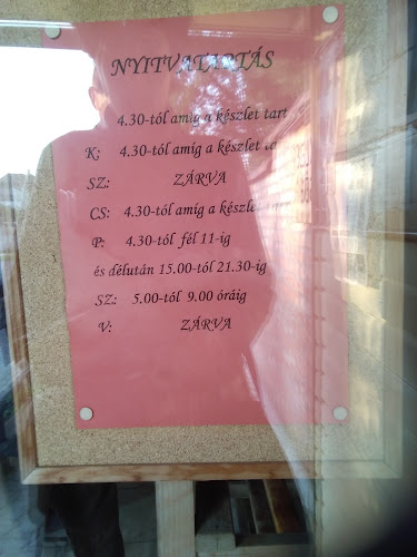 Opinii despre Drexler Pékség în Tát - Vendéglátás