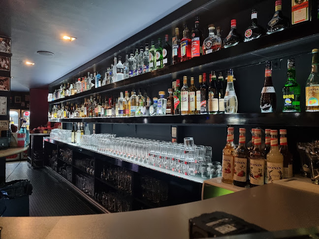 Opinii despre House Bar & Kitchen în Budapest - Vendéglátás