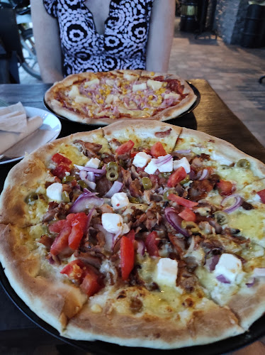 Opinii despre Autós Pub în Monorierdő - Vendéglátás