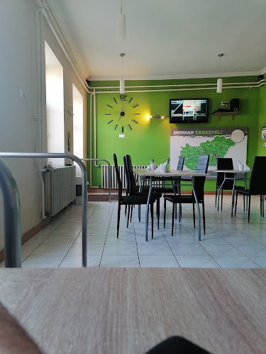 Opinii despre Békési Burger Bár în Gyomaendrőd - Vendéglátás