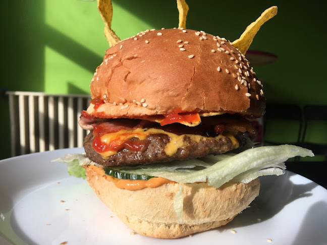 Opinii despre Békési Burger Bár în Gyomaendrőd - Vendéglátás