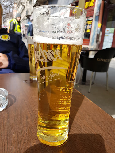 Comentarii opinii despre Gong Café presszó