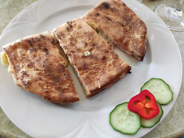 Opinii despre Café Kara în Budapest - Vendéglátás