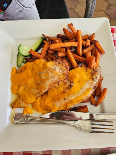 Opinii despre Lorena Étterem és Panzió în Hajdúszoboszló - Vendéglátás