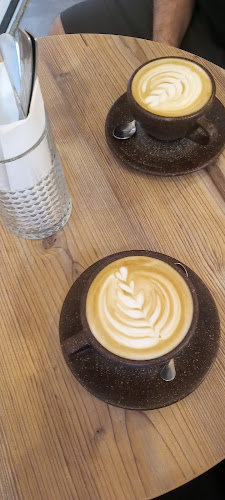 Comentarii opinii despre Modam Specialty Coffee & Store