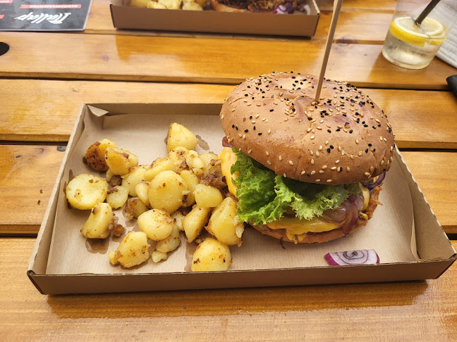 Opinii despre Bada Bing Gofrizó és Ételbár în Balatonmáriafürdő - Vendéglátás