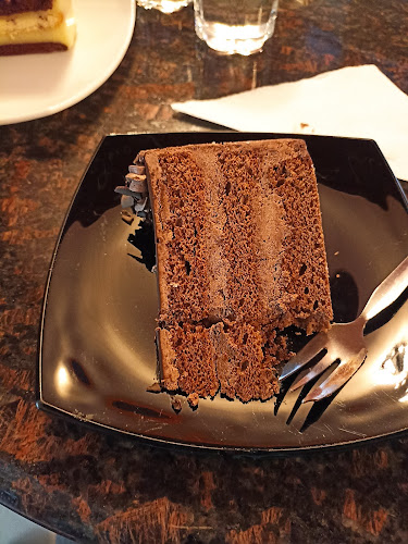 Opinii despre Czibolya Cukrászda în Baja - Vendéglátás