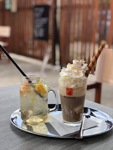 Opinii despre Nosztalgia Kávézó és Fagyizó în Sopronkövesd - Vendéglátás