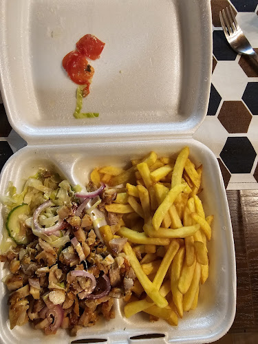 Hellas Étterem - Túrkeve