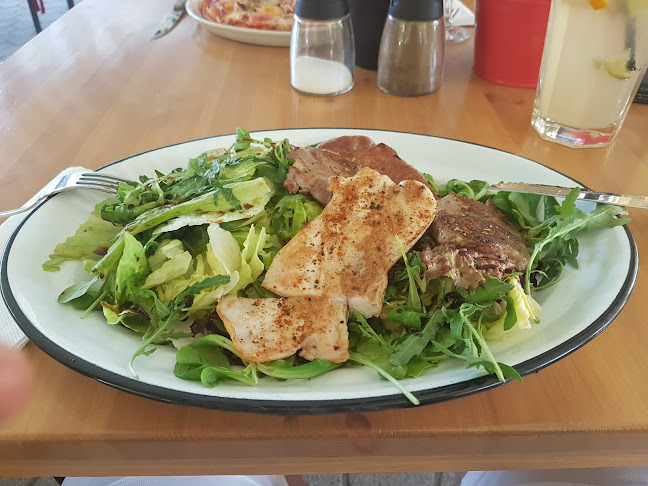 Opinii despre Szóda étterem és Rendezvényhelyszín în Siófok - Vendéglátás