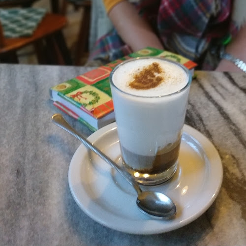 Müller Kávéház - Vendéglátás