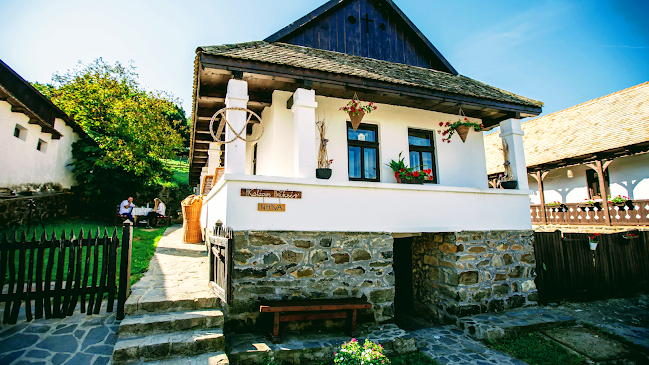 Kalácsos pékség ,Sercli és Paradicsom - Hollókő